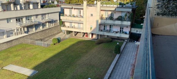 Квартира с 3 комнатами в Комо, Италия № 13703 15