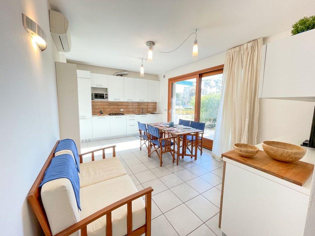 4 bedrooms Apartment in San Michele al Tagliamento, Italy No. 334883