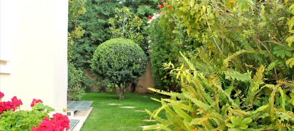 5 bedrooms Villa in Glyfada, Greece No. 7909 4