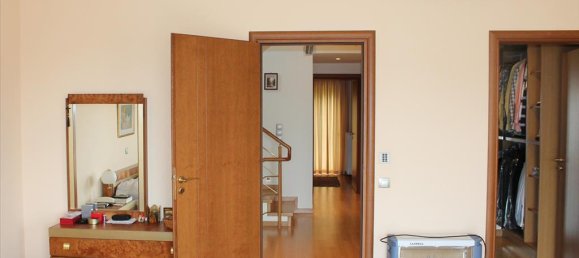 5 bedrooms Villa in Glyfada, Greece No. 7909 17