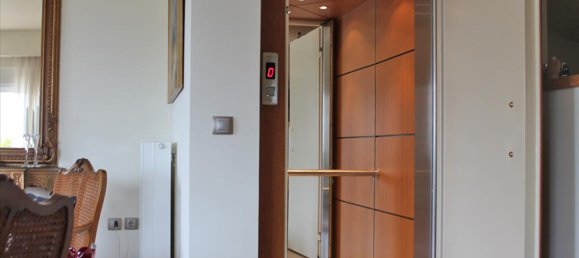 5 bedrooms Villa in Glyfada, Greece No. 7909 16