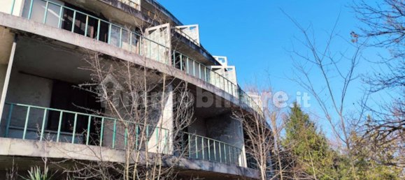 3391m² Commercial property in Casale Corte Cerro, Italy No. 315112 2