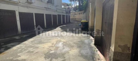 Garaje en Sesto Fiorentino, Italy 14 m² No. 376333 10