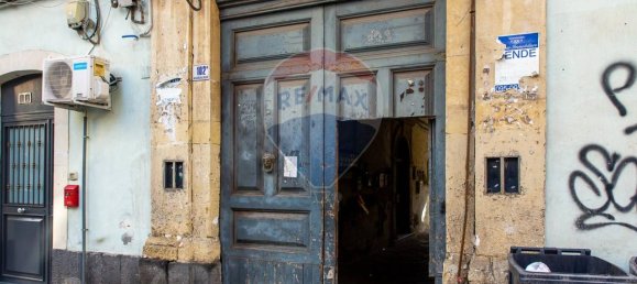 5 rooms Apartment in Catania, Italy No. 163234 3