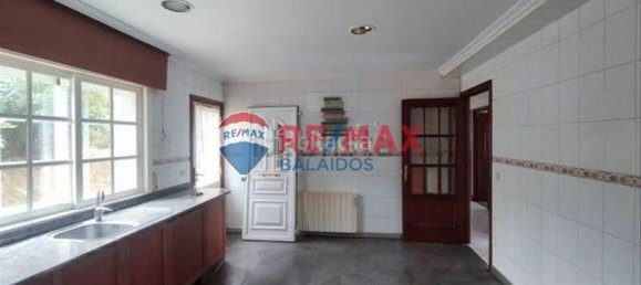 Квартира с 3 спальнями в Понтеведра, Испания № 184134 5