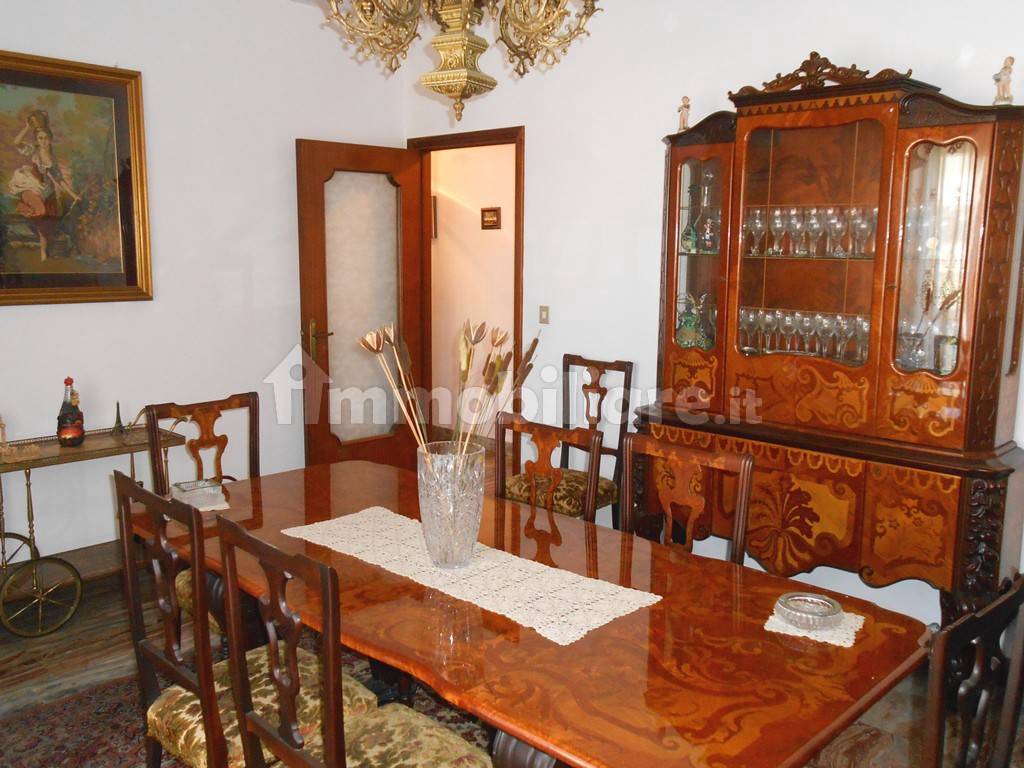 4 bedrooms Apartment in Reggio Calabria, Italy No. 219921
