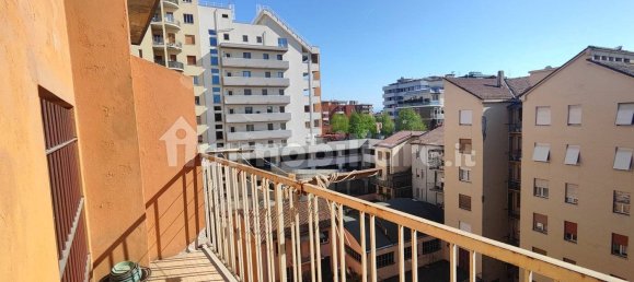 3 bedrooms Apartment in Piacenza, Italy No. 342650 8