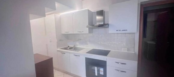 2-salle Appartement à Chignolo Po, Italy No. 80955 8