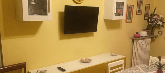 2-salle Appartement à Parma, Italy No. 227705 14