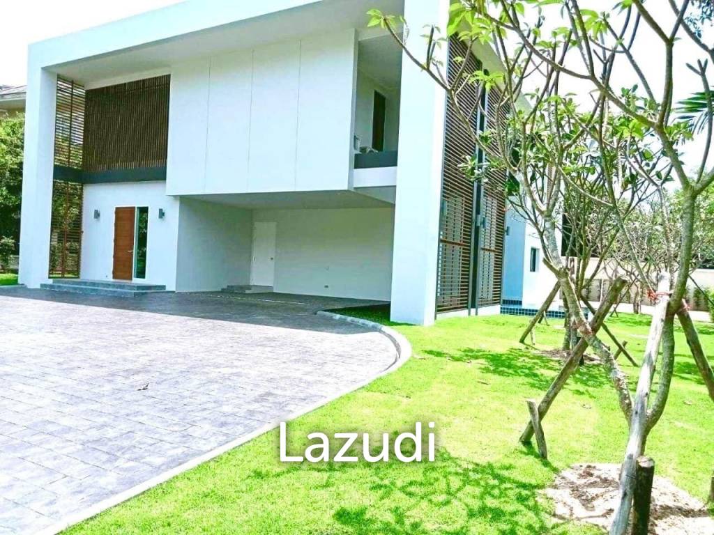 4 bedrooms Cafe / restaurant in Sattahip, Thailand No. 14616