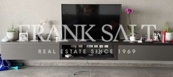 Apartamento de 3 dormitorios en Gharghur, Malta No. 10072 2