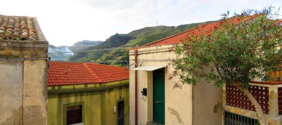4 rooms House in Saponara, Italy No. 150510 3