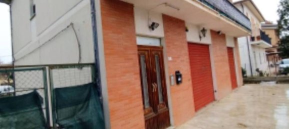 Квартира с 4 комнатами в Сант Эльпидио а Маре, Италия № 290393 4