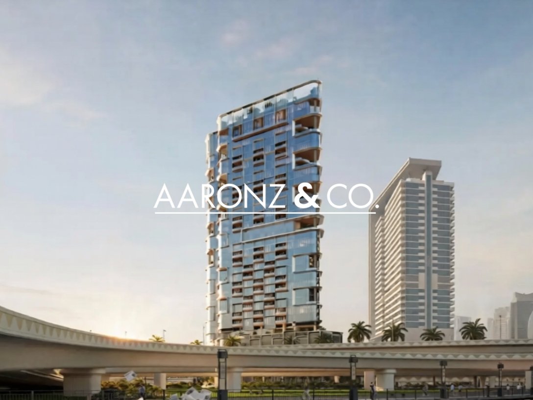 219m² Office in Business Bay, UAE No. 122633