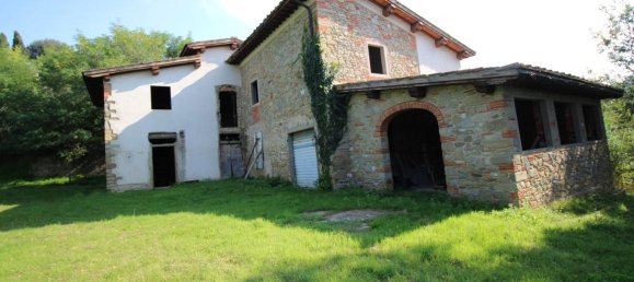 12 rooms House in Terranuova Bracciolini, Italy No. 234995 15