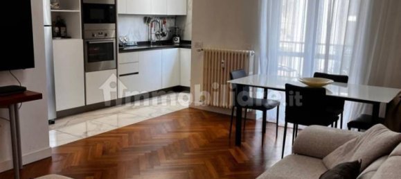 Apartamento de 2 dormitorios en Milan, Italy No. 354228 3