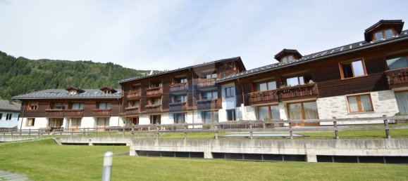 2-salle Appartement à Bormio, Italy No. 295378 3