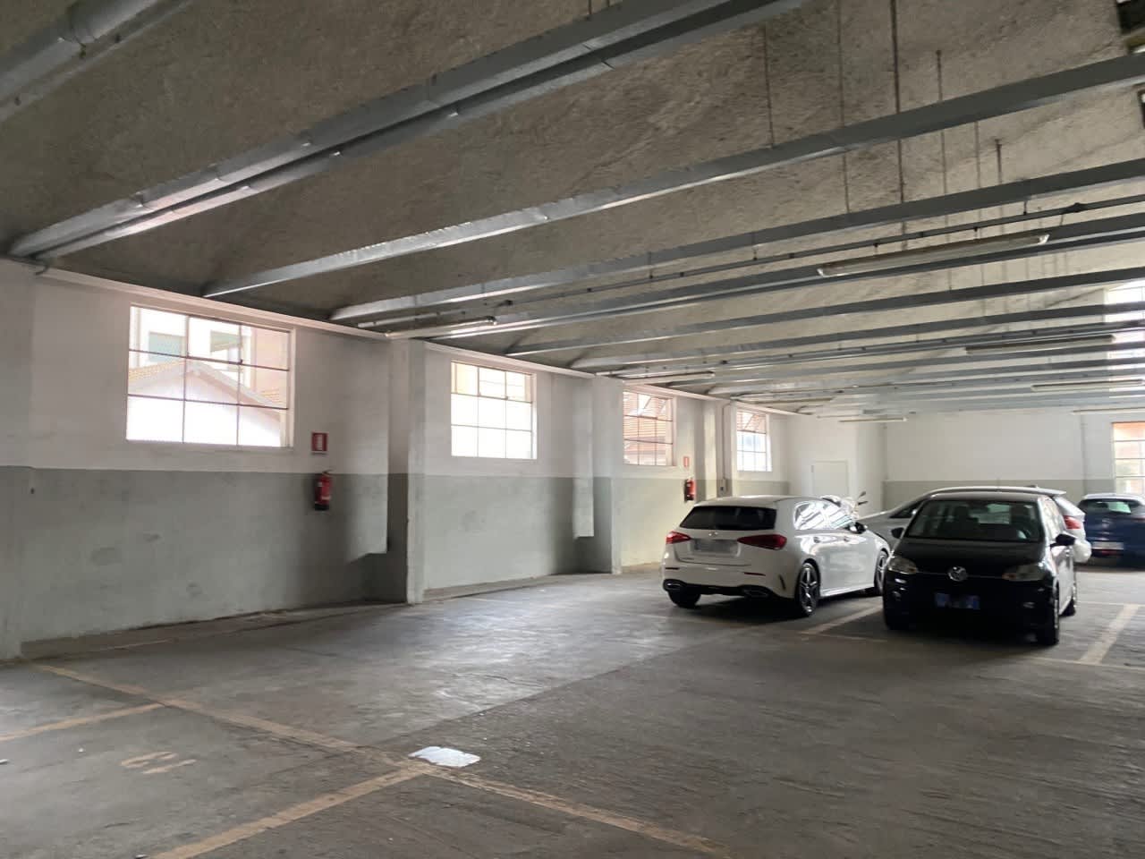 1 room Warehouse in Como, Italy No. 360378