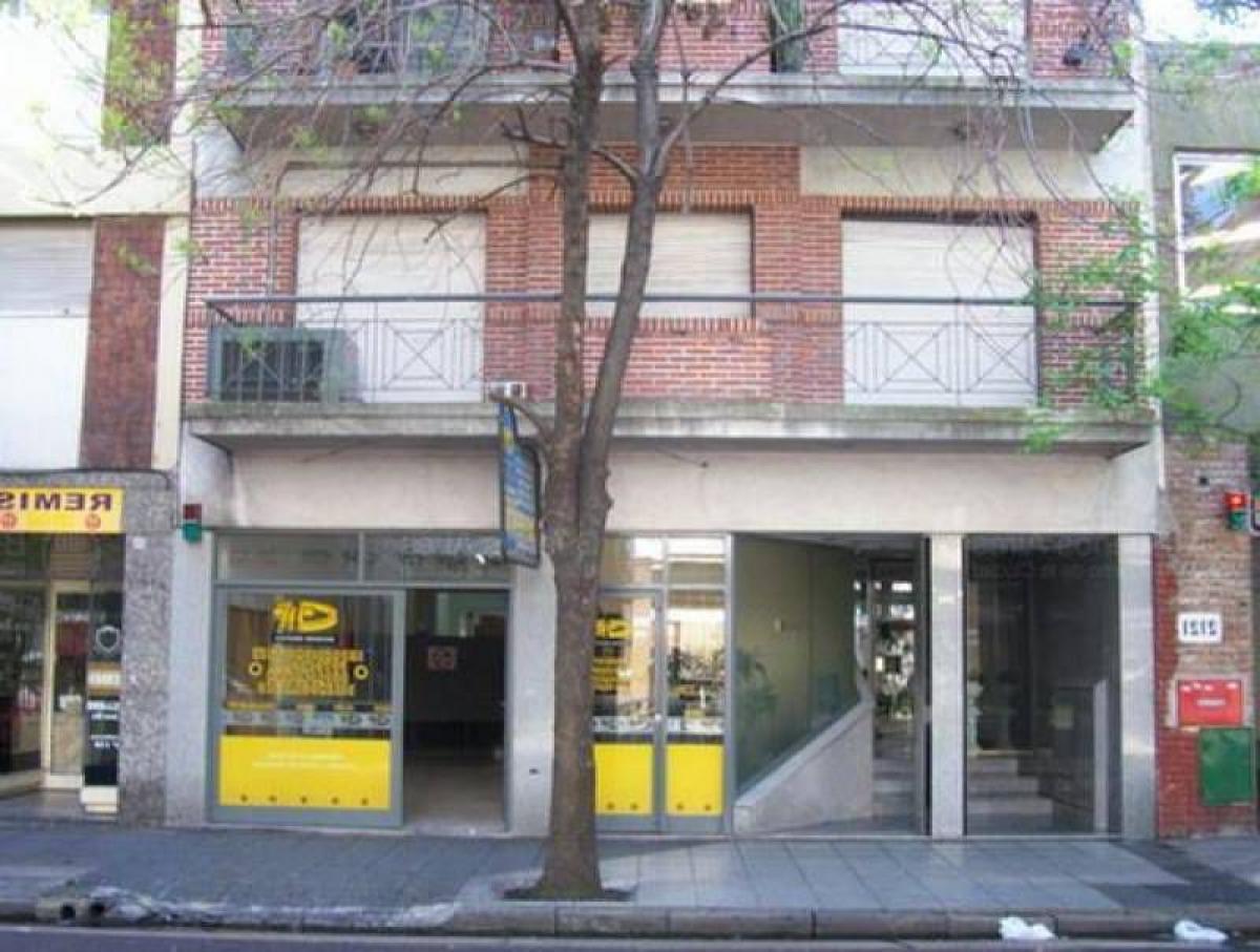 233m² Commercial property in Buenos Aires, Argentina No. 109391