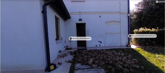 3 rooms Apartment in Jesolo, Italy No. 15396 2