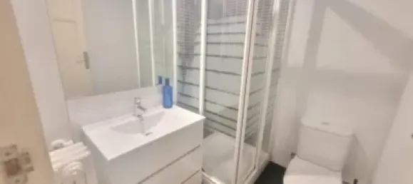 3 bedrooms Apartment in Madrid, Spain No. 178837 7