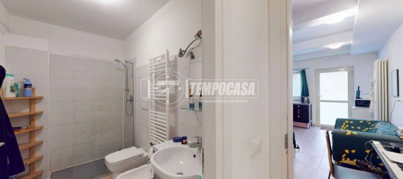 1 bedroom Apartment in Turin, Italy No. 370471 10