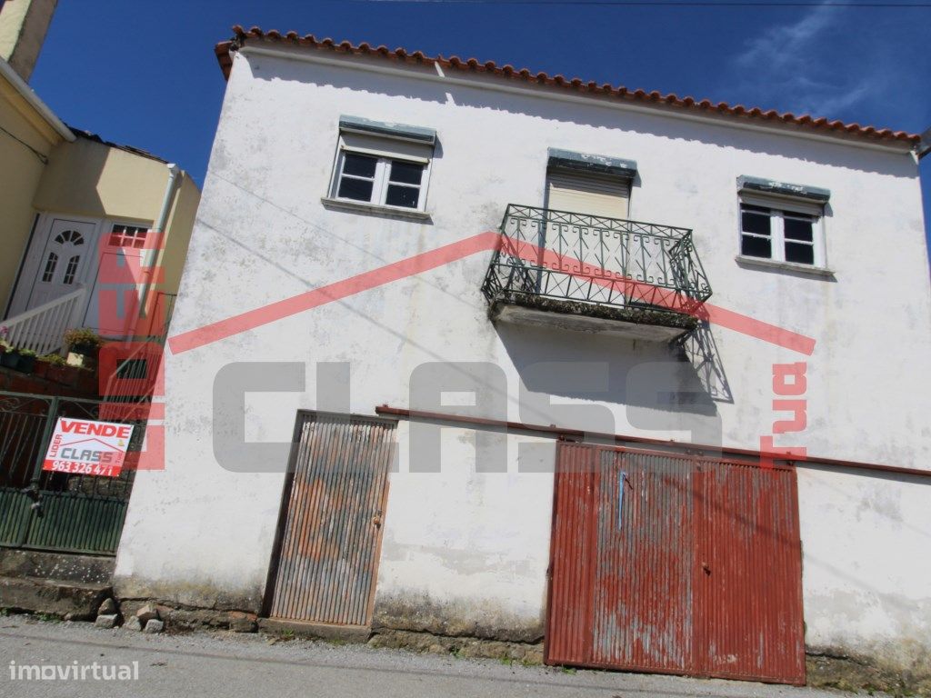 3 bedrooms House in Lousa, Portugal No. 221444