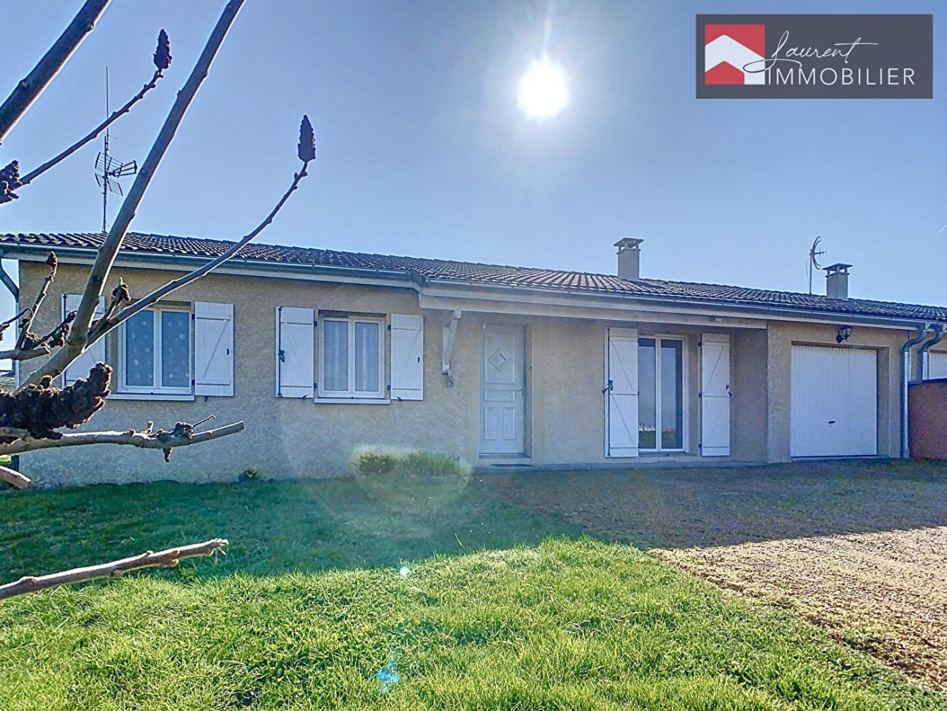 Вилла с 3 спальнями в Сен-Бенинь, Франция № 205184