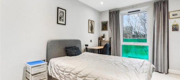 3 bedrooms Apartment in London, United Kingdom No. 5238 7