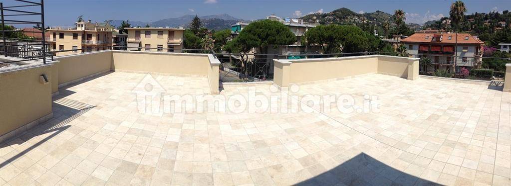 2 غرف نوم بانتهاوس في Bordighera, Italy رقم 217081