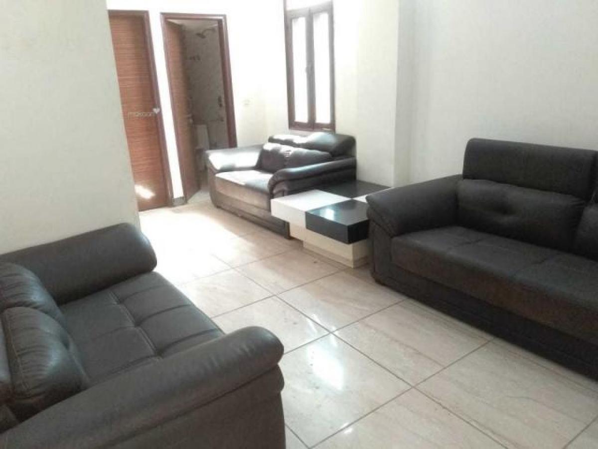 2 bedrooms House in Noida, India No. 19685