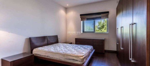 4 bedrooms Villa in Bahar ic-Caghaq, Malta No. 8742 15