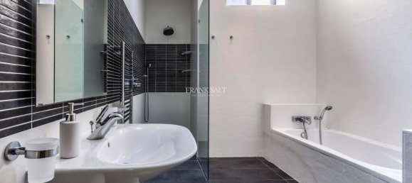 4 bedrooms Villa in Bahar ic-Caghaq, Malta No. 8742 20