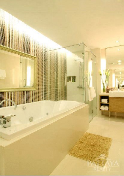2 bedrooms Condo in Pattaya, Thailand No. 1372