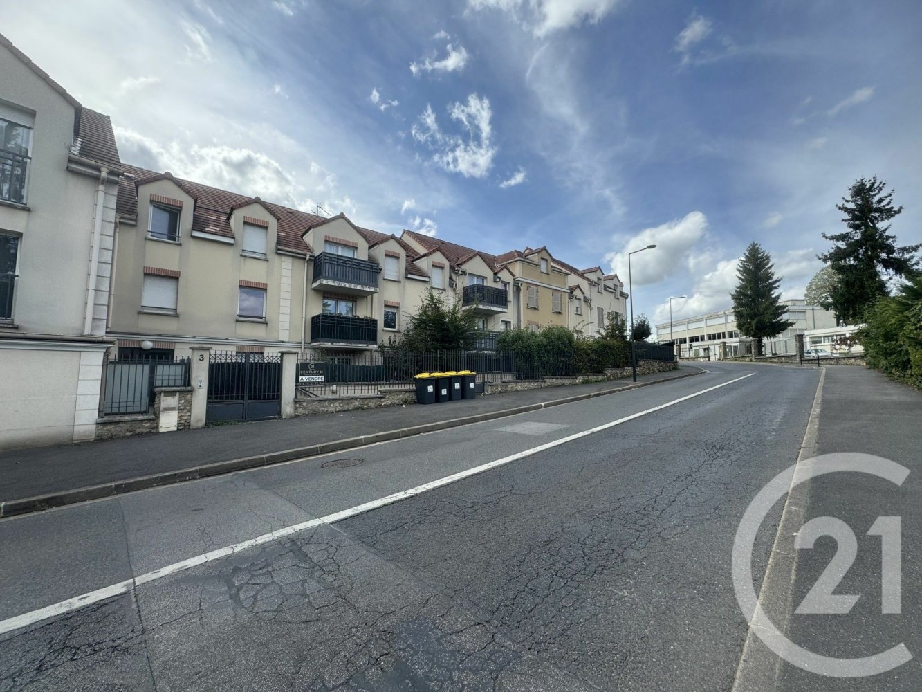 2 bedrooms Apartment in La Queue-en-Brie, France No. 324593