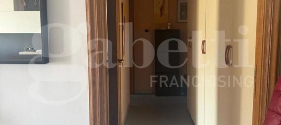 3 bedrooms Apartment in Torre Annunziata, Italy No. 340050 10