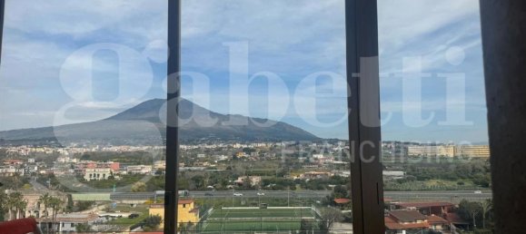 3 bedrooms Apartment in Torre Annunziata, Italy No. 340050 8