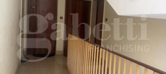 3 bedrooms Apartment in Torre Annunziata, Italy No. 340050 2