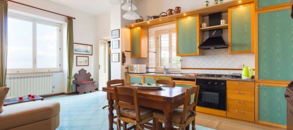 4 rooms Apartment in Casamicciola Terme, Italy No. 17427 5