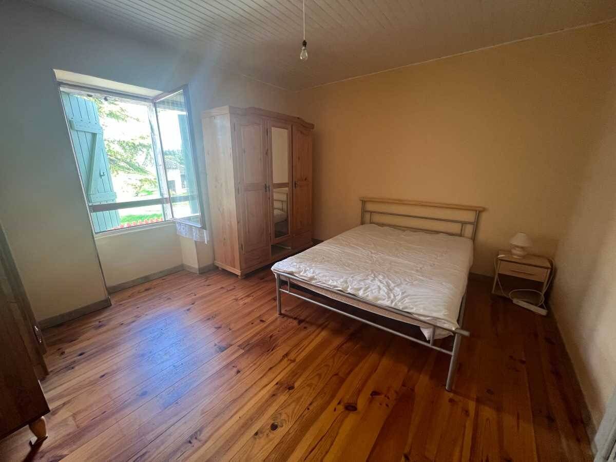 3 bedrooms House in Eymet, France No. 207677