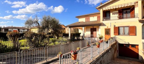 Casa de 3 habitaciónes en Capodimonte, Italy No. 260596 23