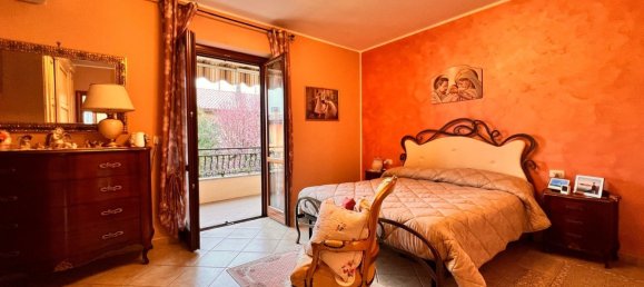 Casa de 3 habitaciónes en Capodimonte, Italy No. 260596 11