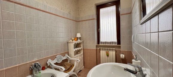 Casa de 3 habitaciónes en Capodimonte, Italy No. 260596 8