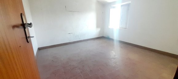 6 rooms House in Capannori, Italy No. 118238 9