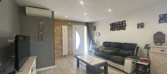 3 bedrooms House in Lahonce, France No. 99627 28