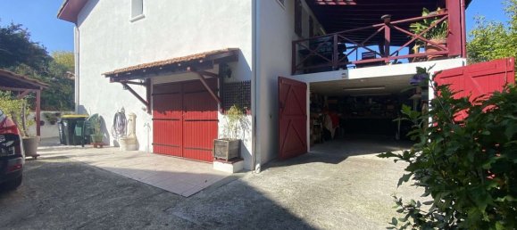 3 bedrooms House in Lahonce, France No. 99627 22