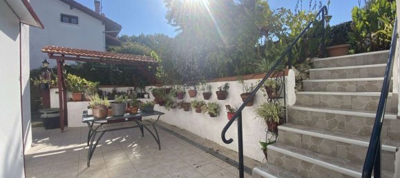 3 bedrooms House in Lahonce, France No. 99627 24