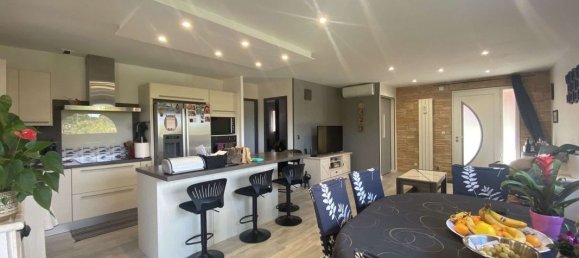 3 bedrooms House in Lahonce, France No. 99627 25