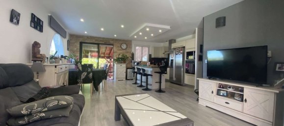 3 bedrooms House in Lahonce, France No. 99627 26