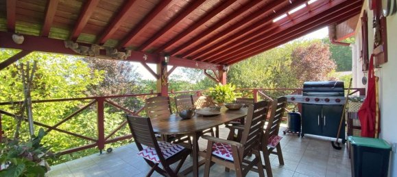 3 bedrooms House in Lahonce, France No. 99627 2